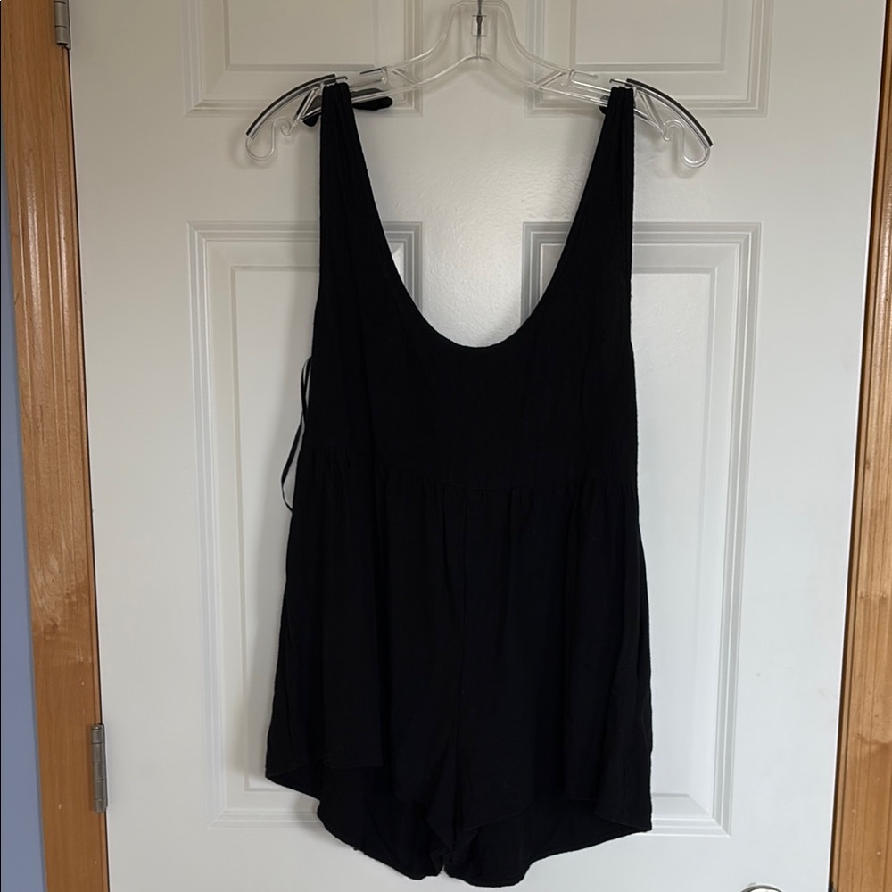 Elegant Black Sleeveless Romper